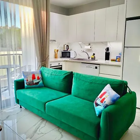 The Yacht Apartments-tranquiliti And Comfort In The Heard Of 200m To Keykubat Apartmán